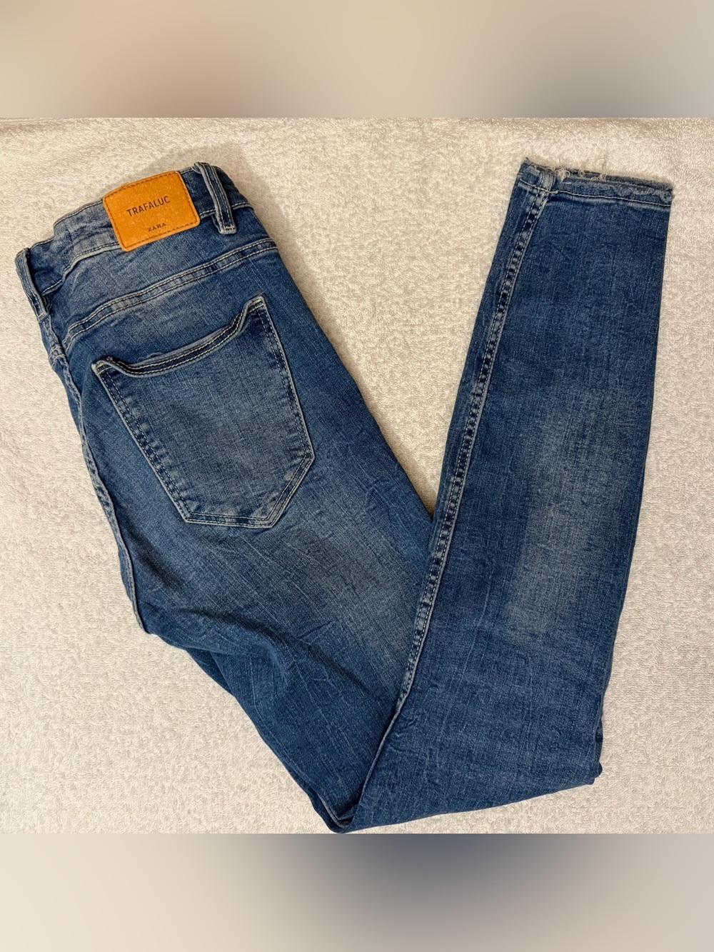 Zara Trafaluc TRF Slim Skinny Jeans Mid Rise Medium Wash Classic Capsule Denim